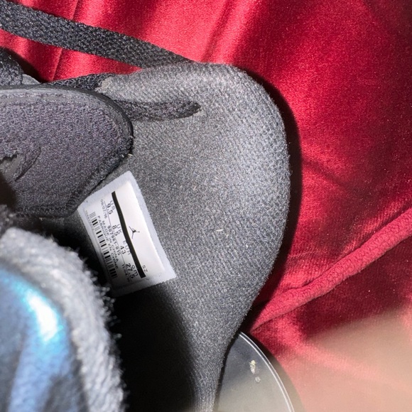 Jordan 6 - Picture 6 of 6